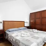 Apartment Attic Vistas Mit Wunderschoenem Meerblick By Interhome