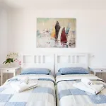 Apartment Attic Vistas Mit Wunderschoenem Meerblick By Interhome *