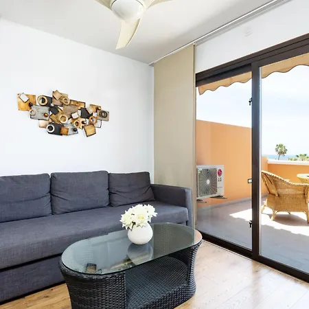 Lejlighed Attic Vistas Mit Wunderschoenem Meerblick By Interhome